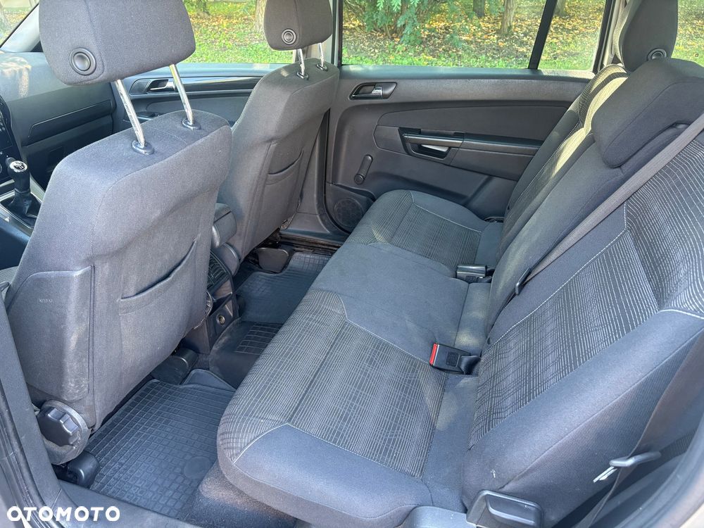 Opel Zafira 1.8 Cosmo - 14