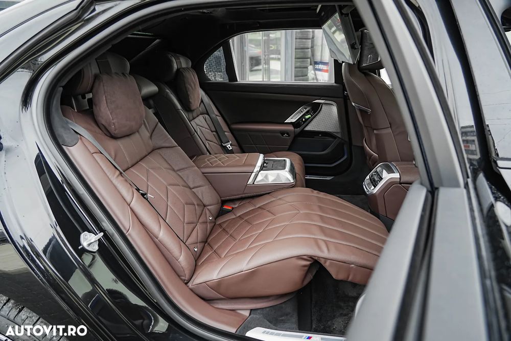 BMW Seria 7 750e xDrive - 19