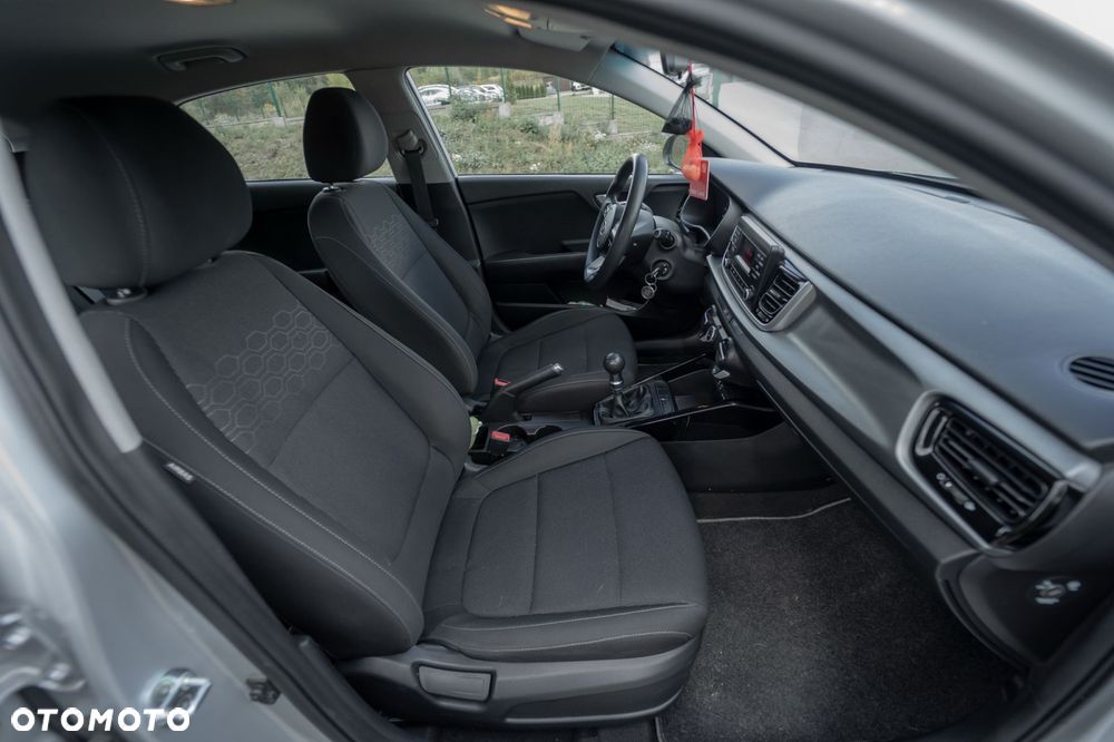 Kia Rio - 35