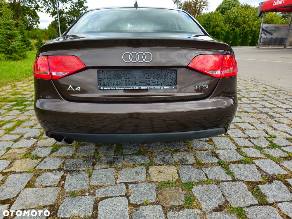 Audi A4 Limousine - 7