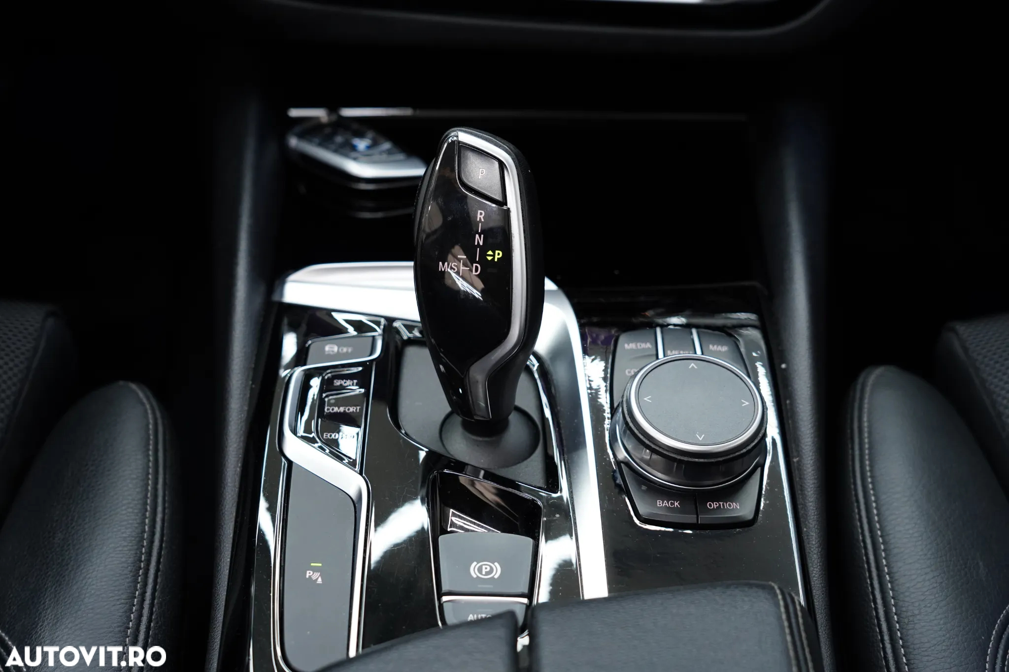BMW Seria 5 520d AT - 10