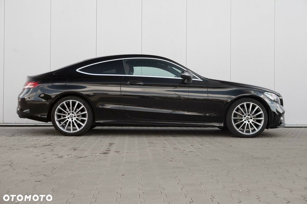 Mercedes-Benz Klasa C 200 9G-TRONIC - 11