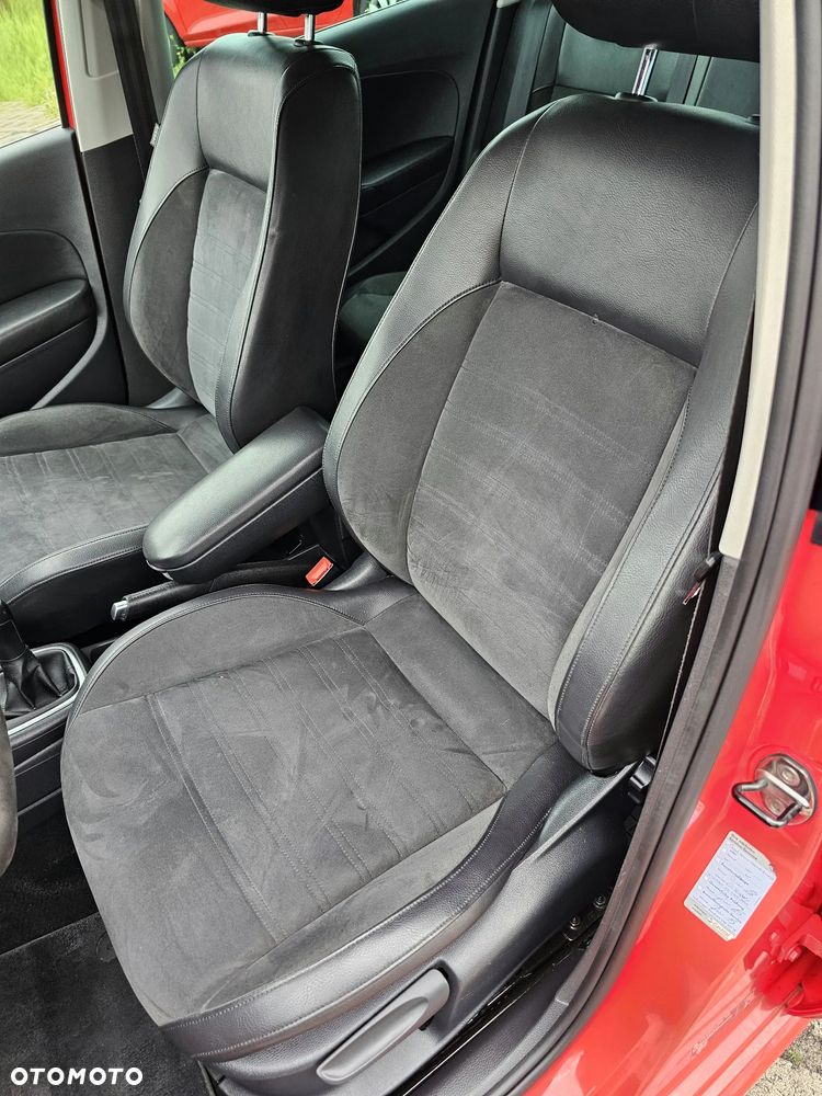 Volkswagen Polo 1.6 TDI Highline - 14
