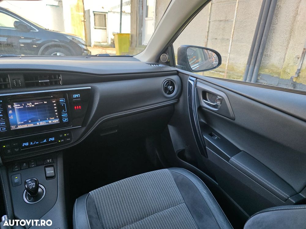 Toyota Auris 1.8 L VVT-i TS Hybrid Sol+ - 15