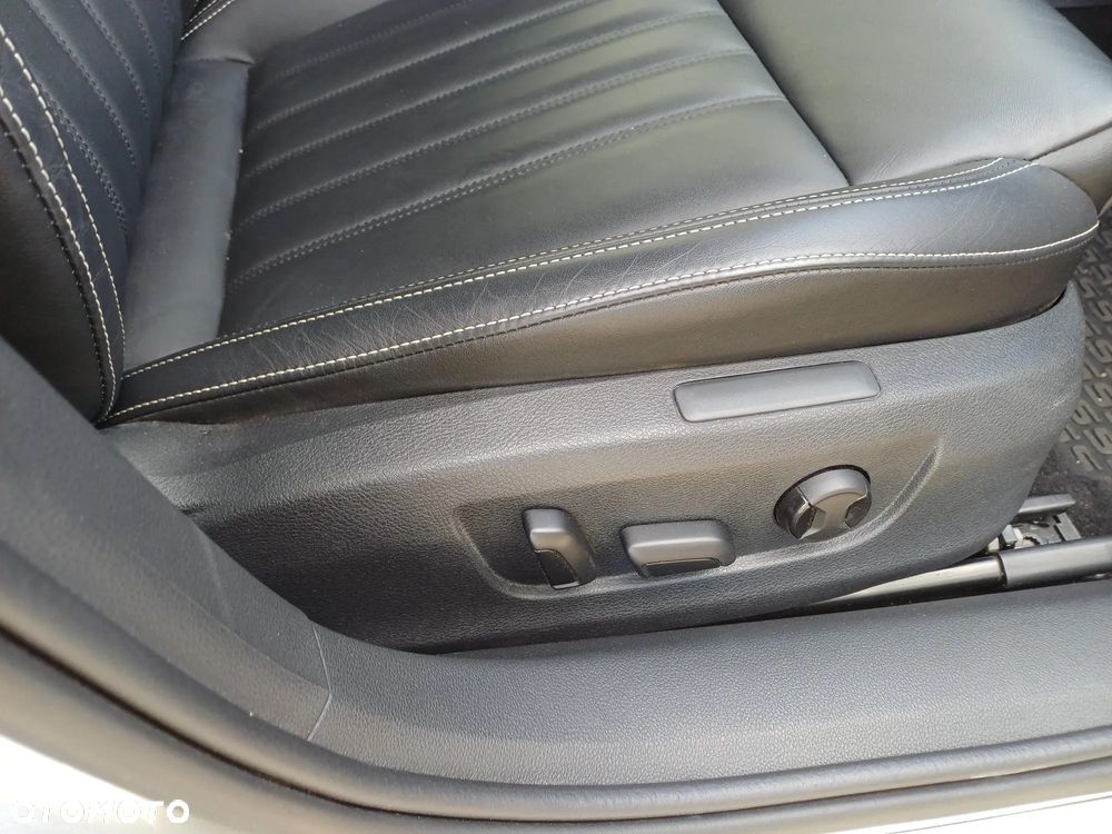 Skoda Superb 2.0 TDI SCR 4x4 L&K DSG - 28