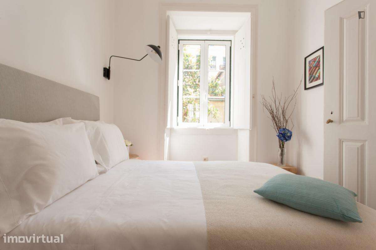 Apartamento com 3 quartos - localizado em Princípe Real Lisbon - Grande imagem: 3/26