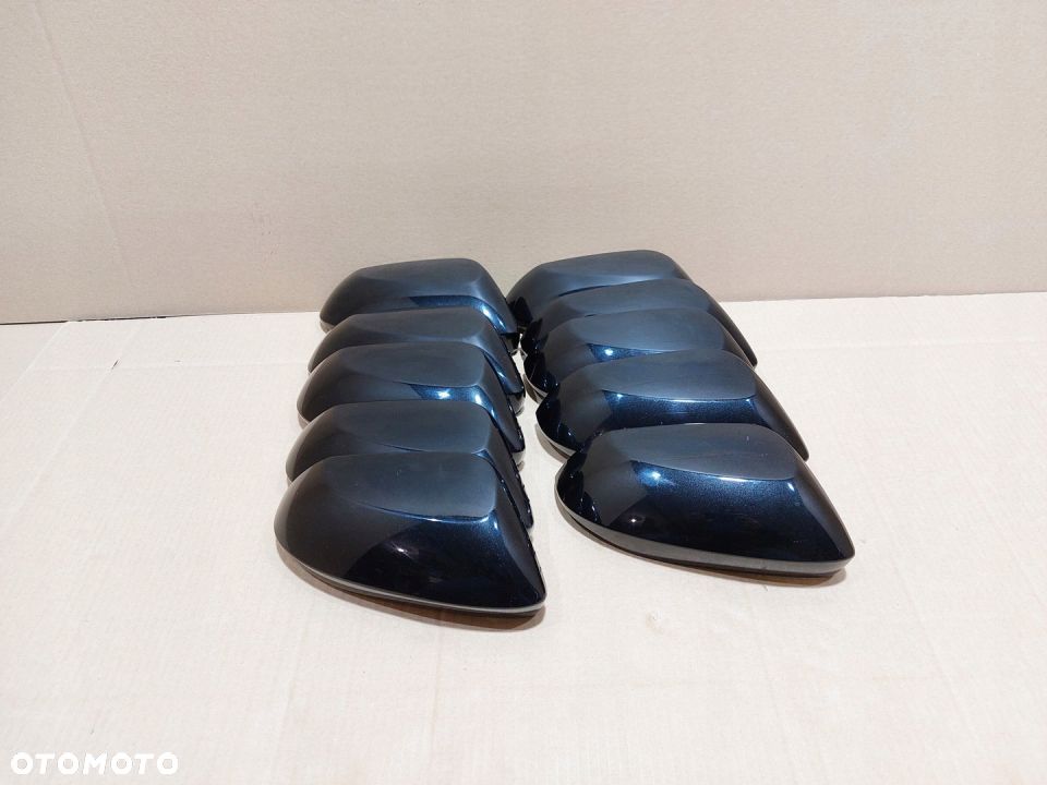 OBUDOWA LUSTERKA PRAWA TOYOTA COROLLA E21 XII 18-25r 9301-004L