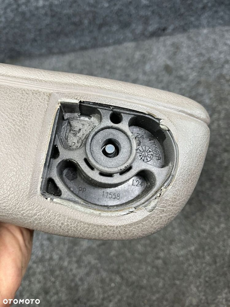 chrysler pt cruiser podłokietnik lewego fotela - 9