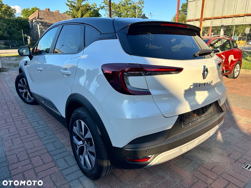 Renault Captur TCe 100 INTENS - 4