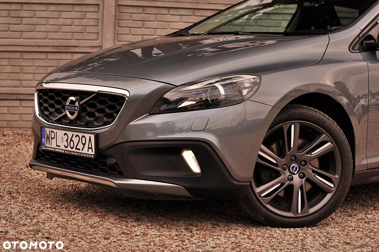 Volvo V40 Cross Country D3 Geartronic Momentum - 1