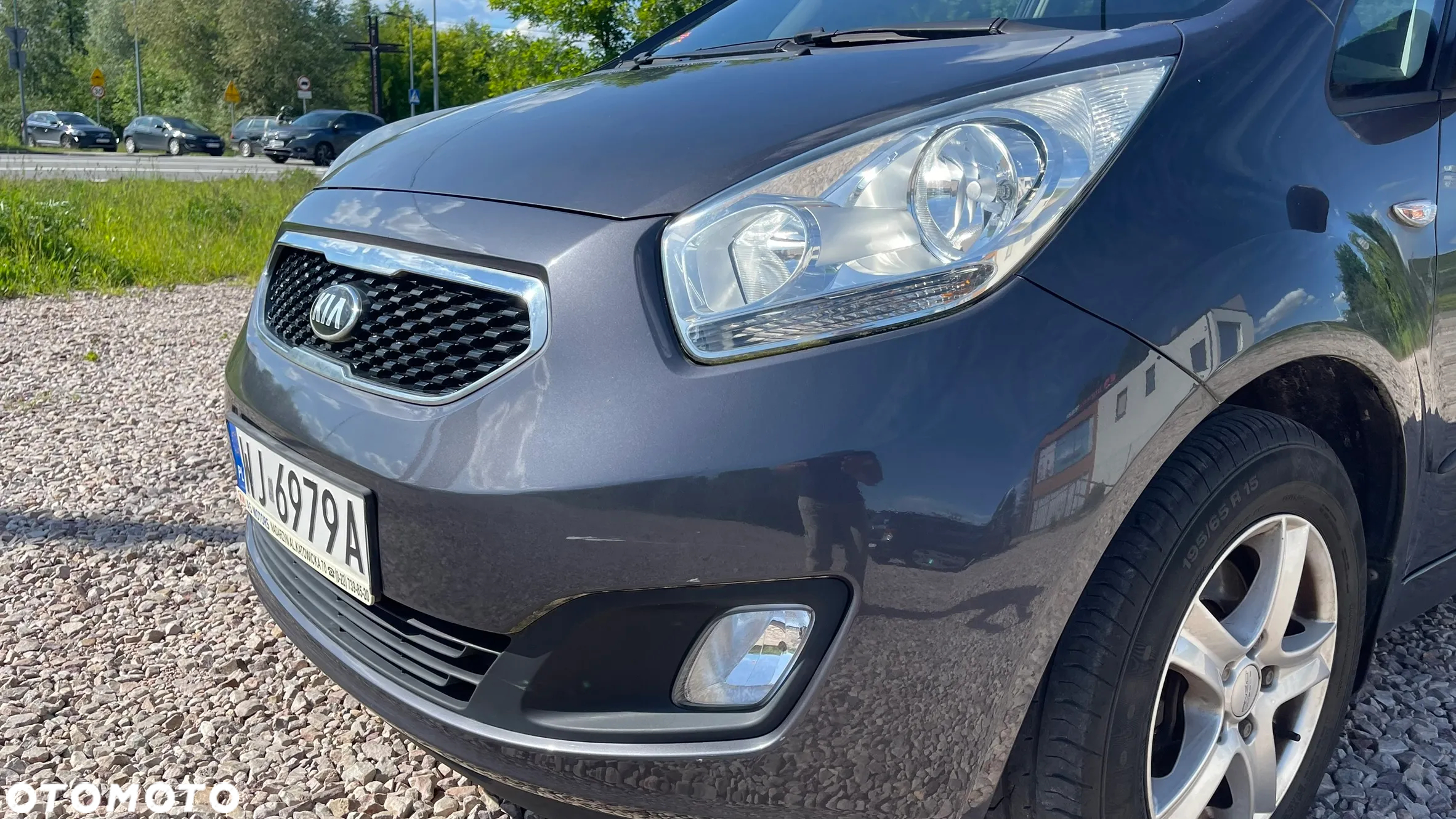 Kia Venga - 10