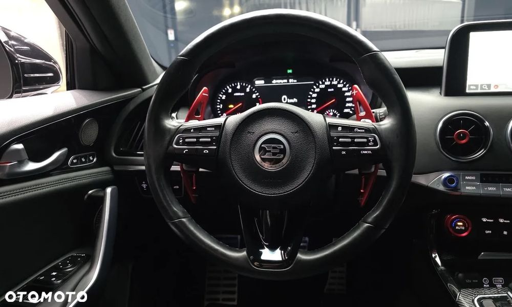 Kia Stinger - 20