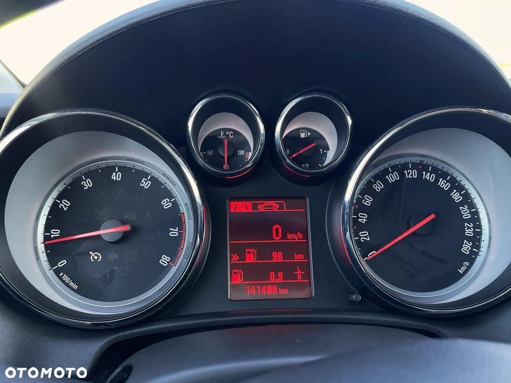 Opel Astra 1.4 Turbo Cosmo - 26