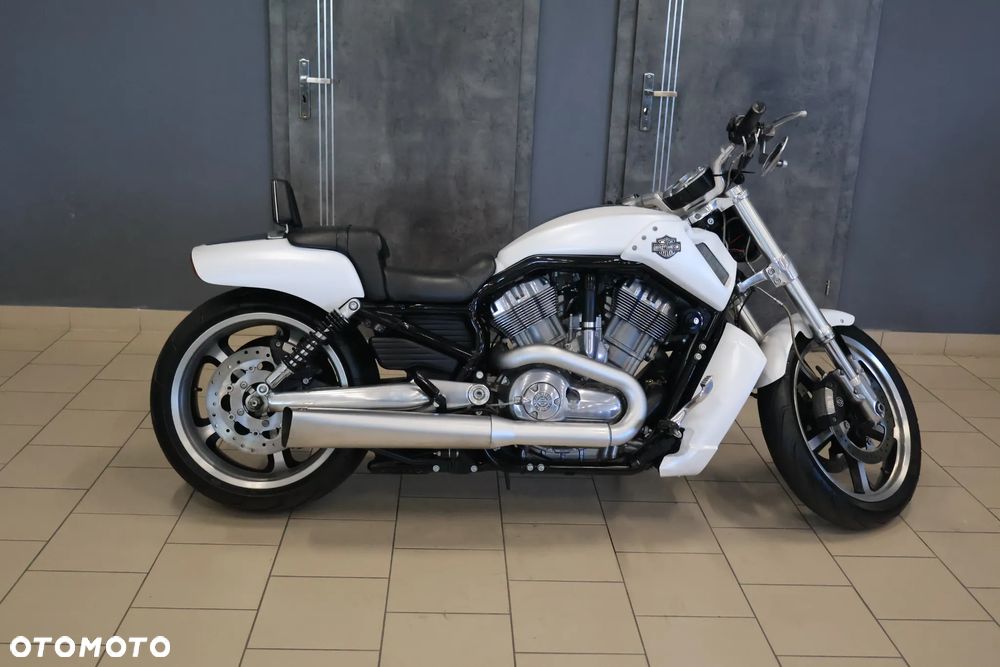 Harley-Davidson V-Rod Muscle - 10