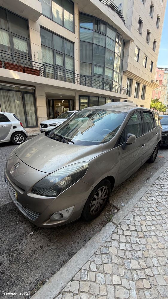 Renault Grand Scénic 1.5 dCi Dynamique S 7L - 11
