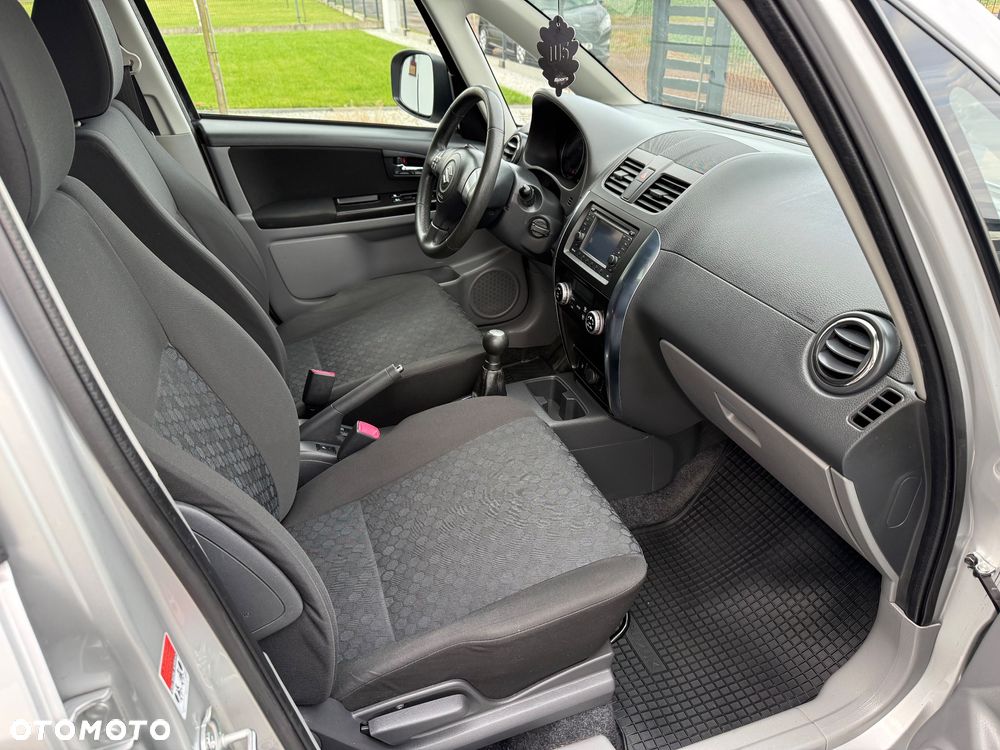 Suzuki SX4 - 24