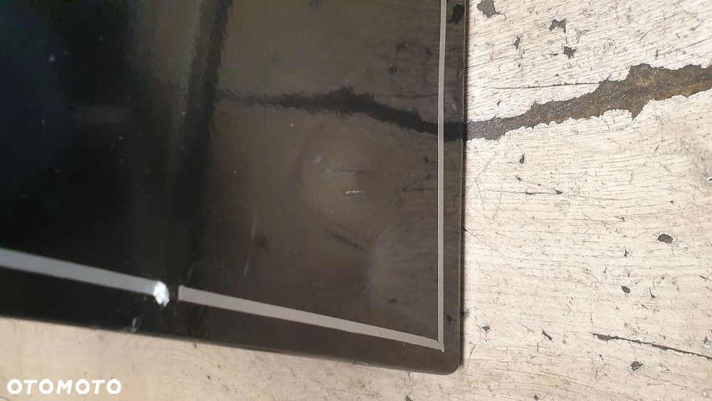 Kufer centralny z oparciem pasażera - 13