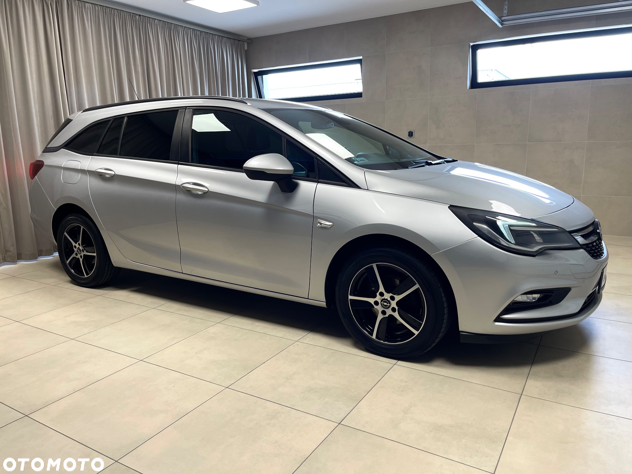 Opel Astra V 1.6 CDTI Enjoy - 28