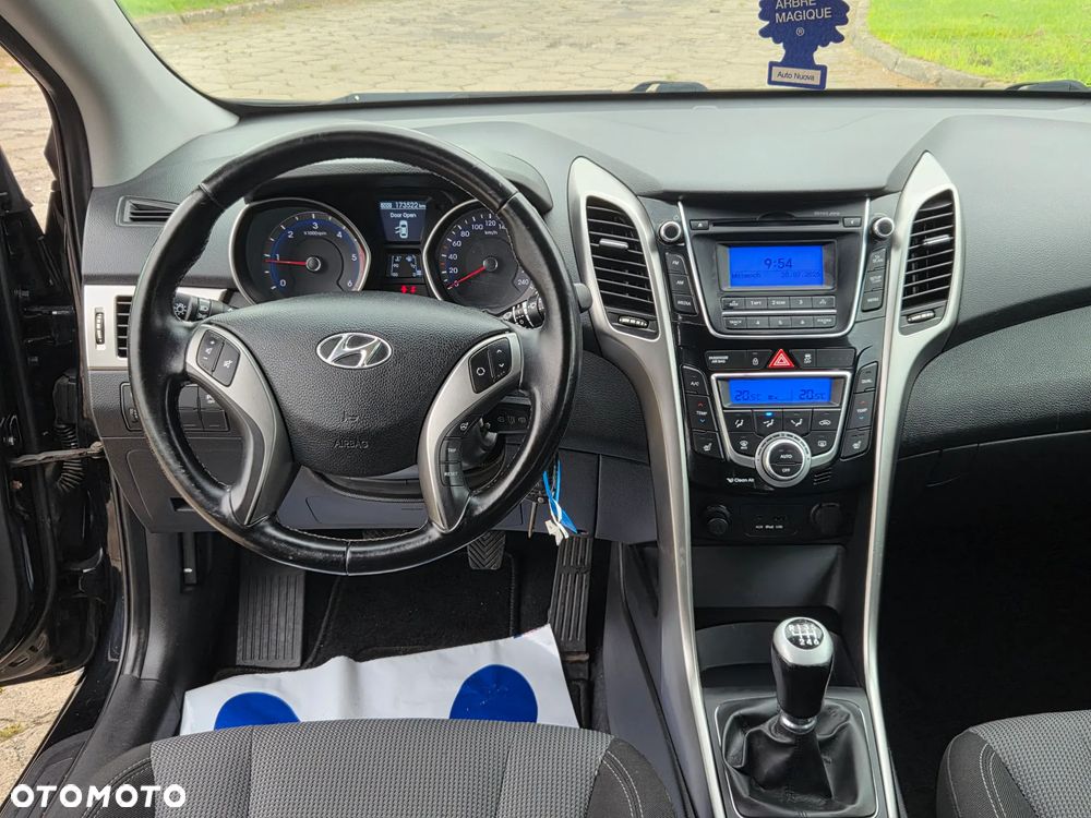 Hyundai i30 1.6 CRDi Premium - 6