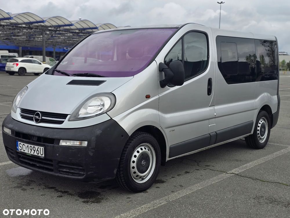 Opel Vivaro - 1