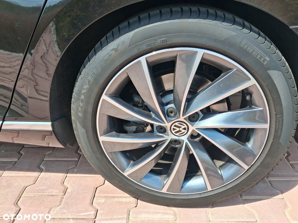 Volkswagen Passat - 14