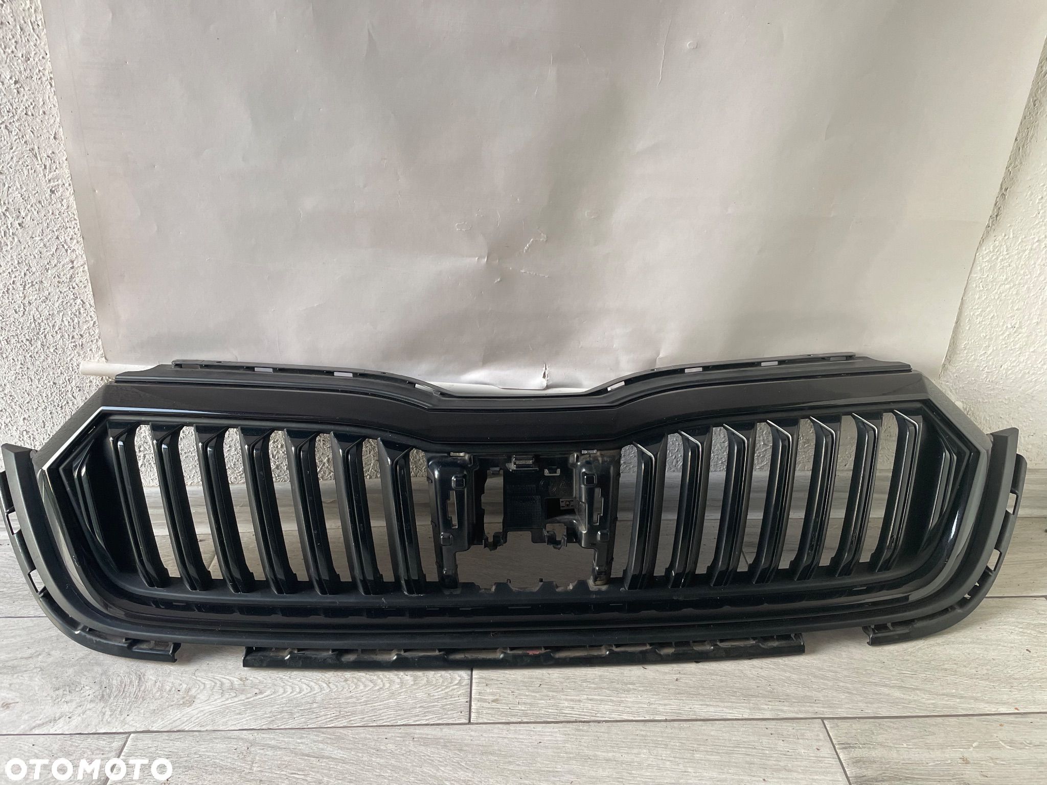 Grill Atrapa Skoda OCTAVIA IV Black Shadow Czarny Oryginał - 1