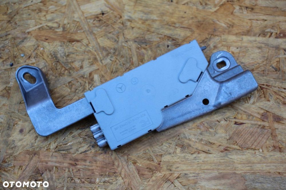 Wzmacniacz anteny Mercedes w211 e-klasa 2118270642 - 1