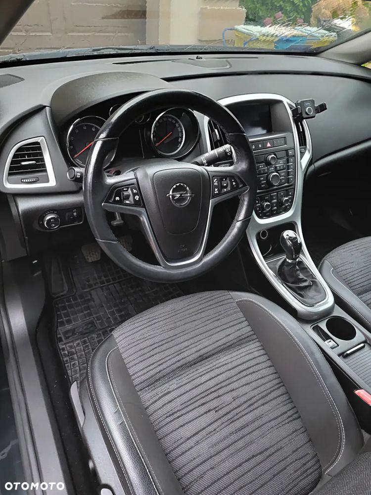 Opel Astra IV 1.4 T Energy EU6 - 10