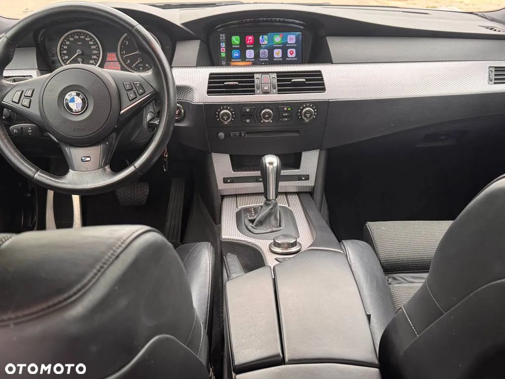 BMW Seria 5 523i Touring - 23