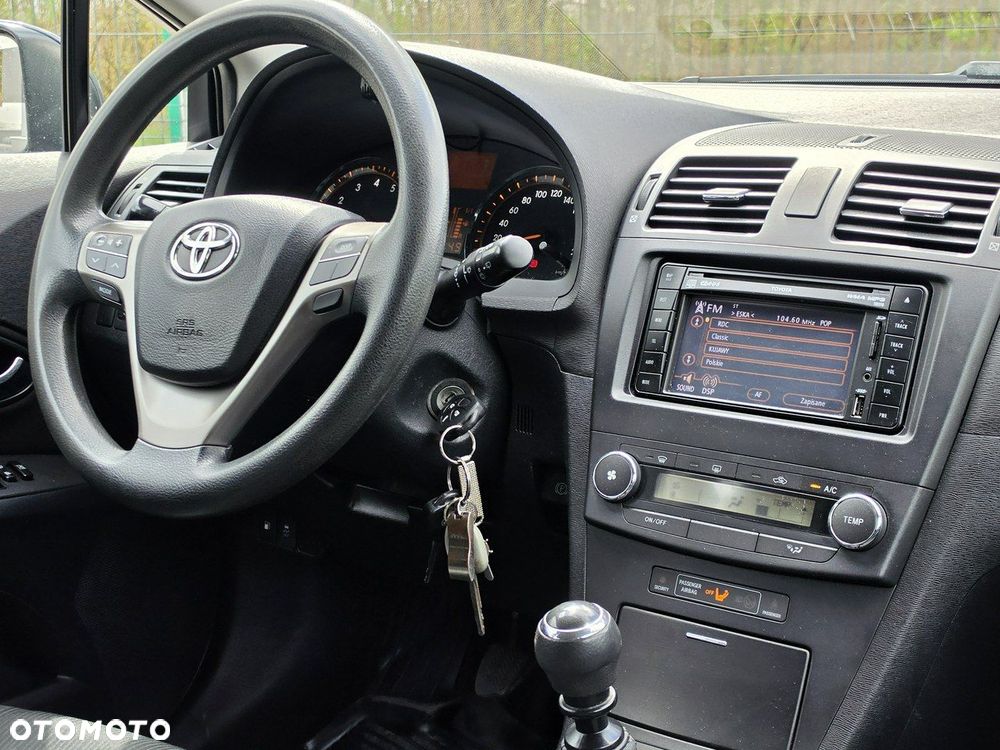 Toyota Avensis - 9