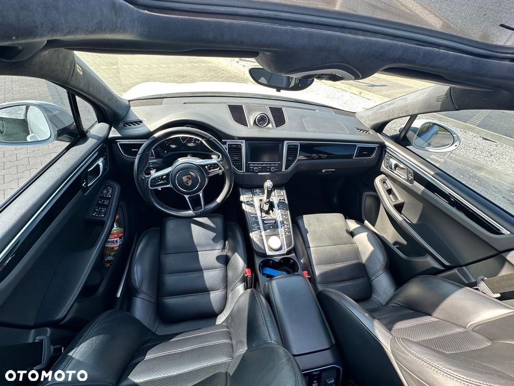 Porsche Macan Turbo PDK - 13