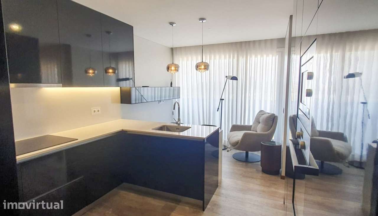 Venda de excelente Apartamento T3 à entrada da cidade de Vila do Cond - Grande imagem: 4/21