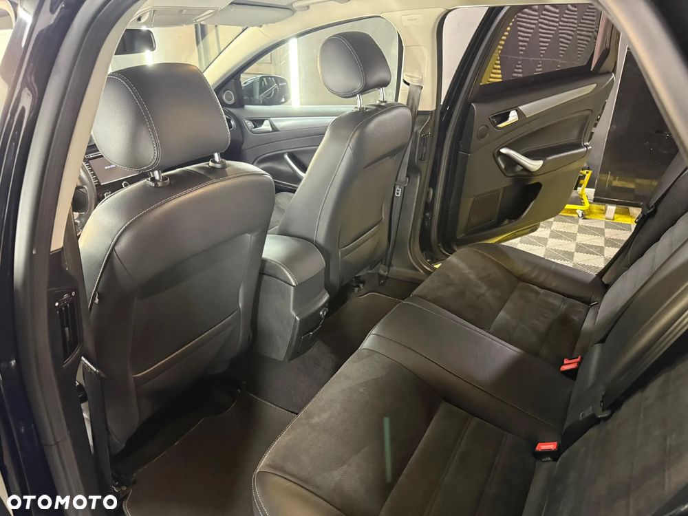 Ford Mondeo 2.0 TDCi Titanium S - 17