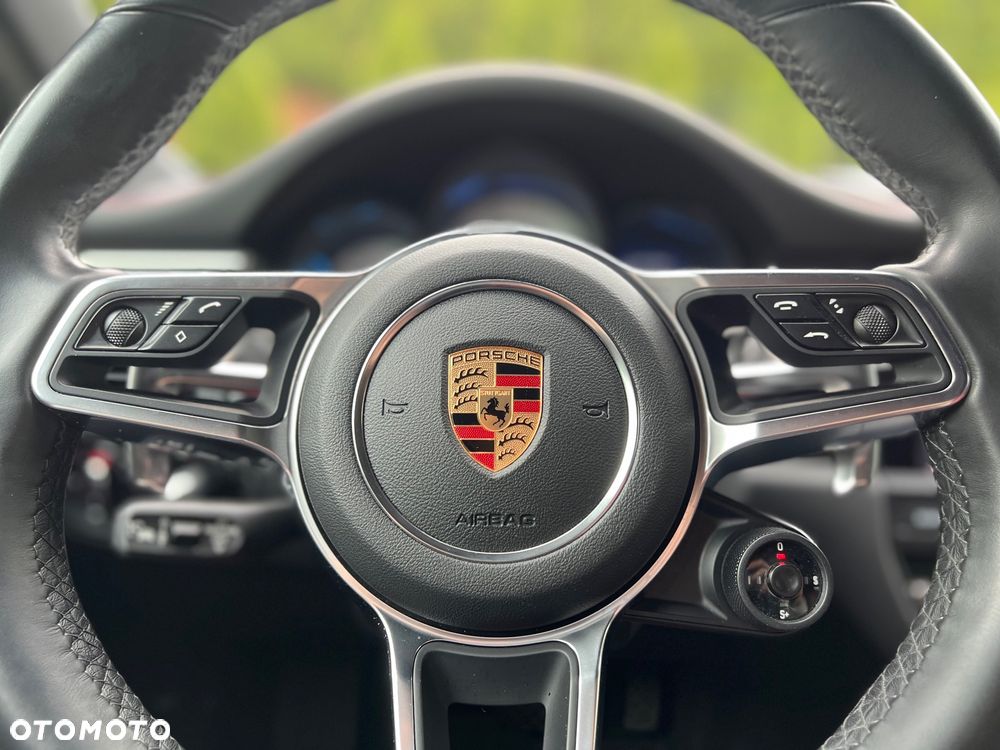 Porsche Macan - 39