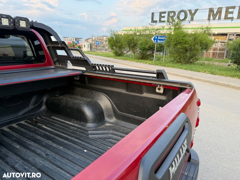 Toyota Hilux 2.8D 204CP 4x4 Double Cab AT Invincible - 8