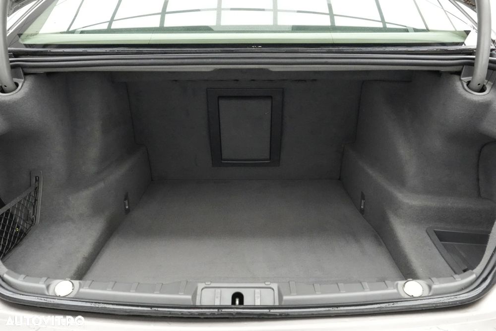 BMW Seria 7 750Li Aut. - 30