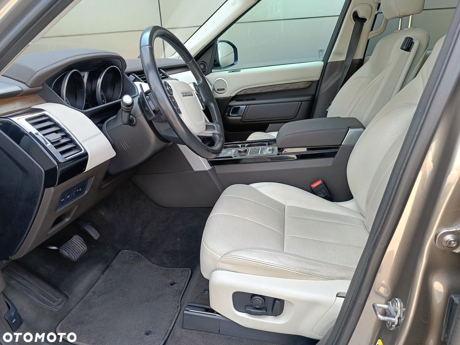 Land Rover Discovery - 10