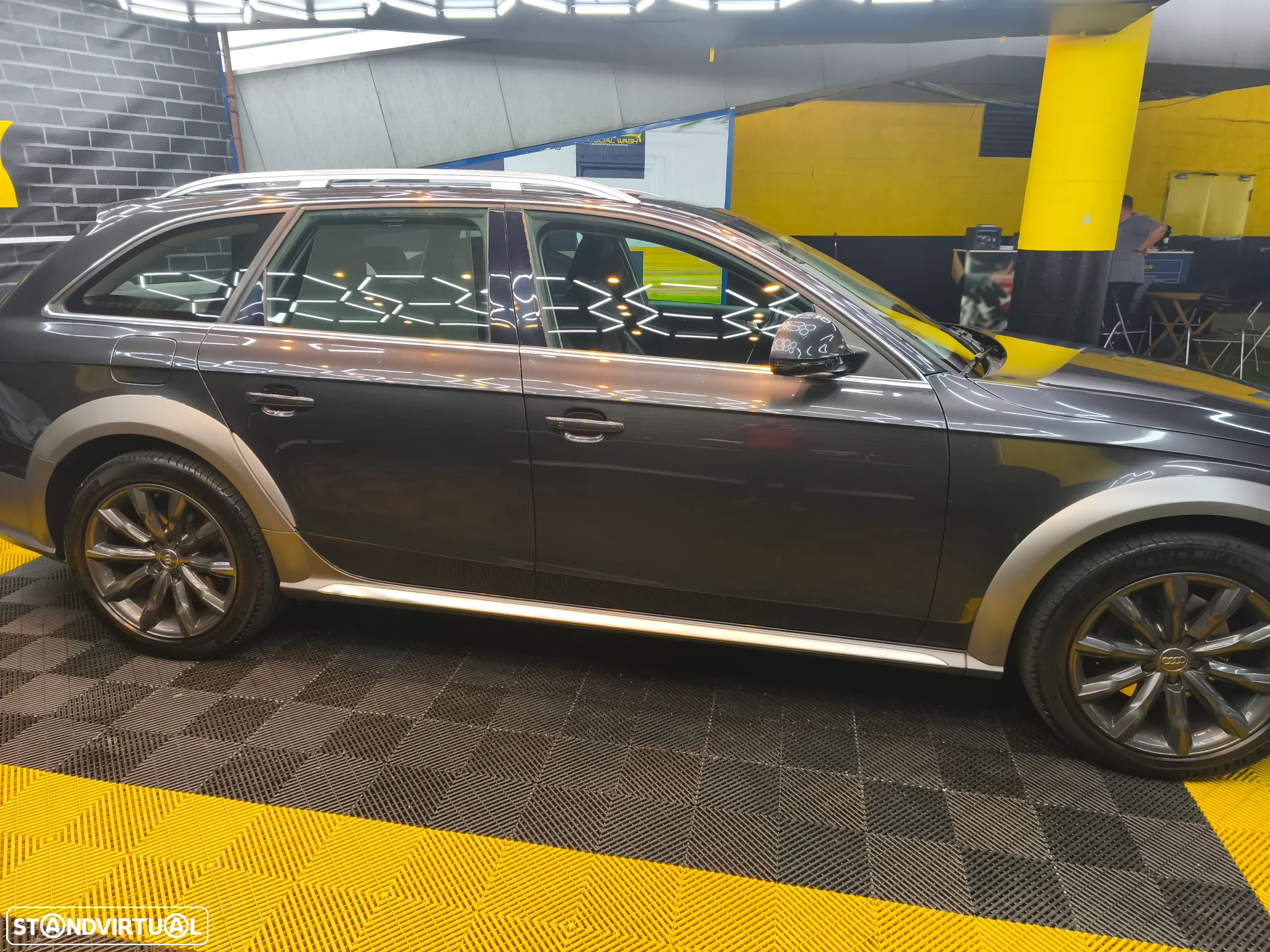 Audi A4 Allroad 3.0 TDI quattro Exclusive S-tronic - 4