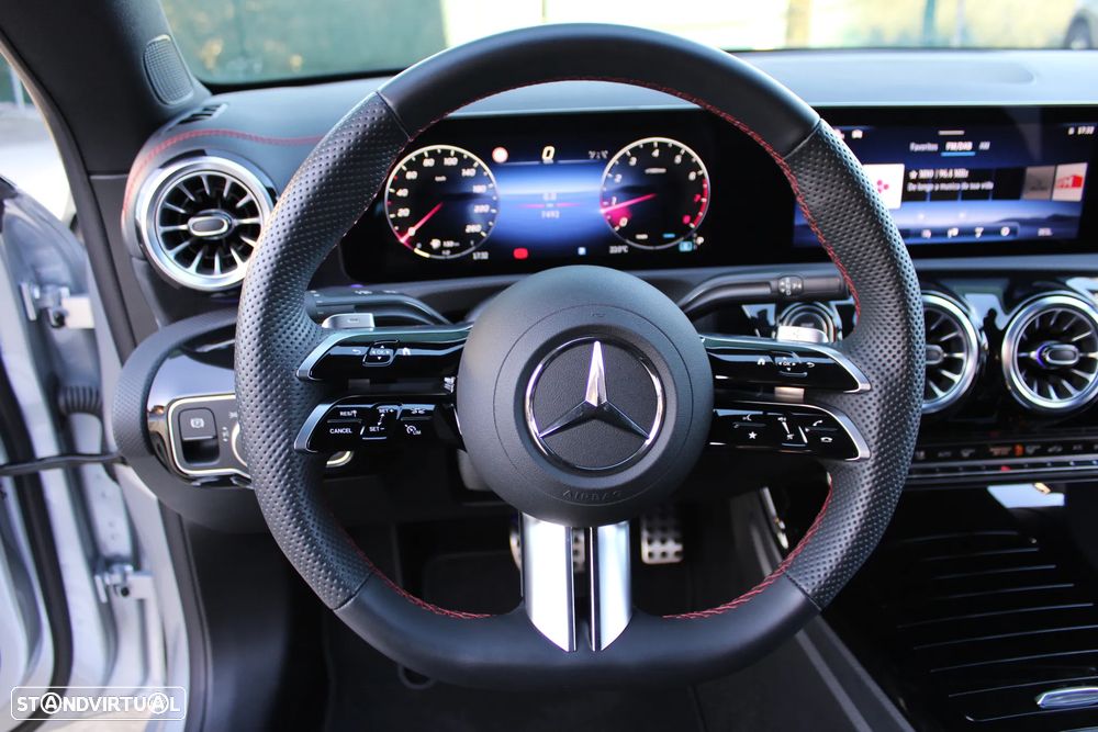 Mercedes-Benz CLA 200 7G-DCT AMG Line Advanced Plus - 18