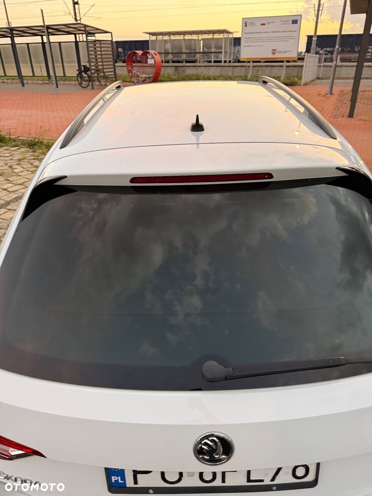 Skoda Superb 2.0 TDI Ambition DSG - 13