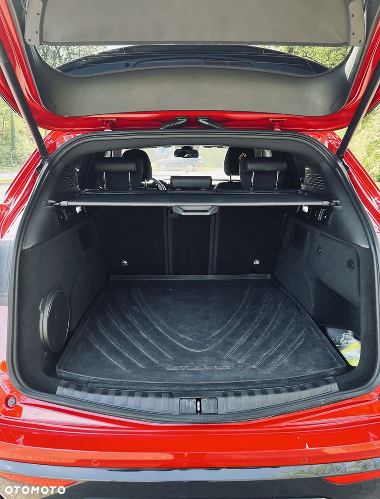 Alfa Romeo Stelvio 2.0 Turbo Competizione Q4 - 10