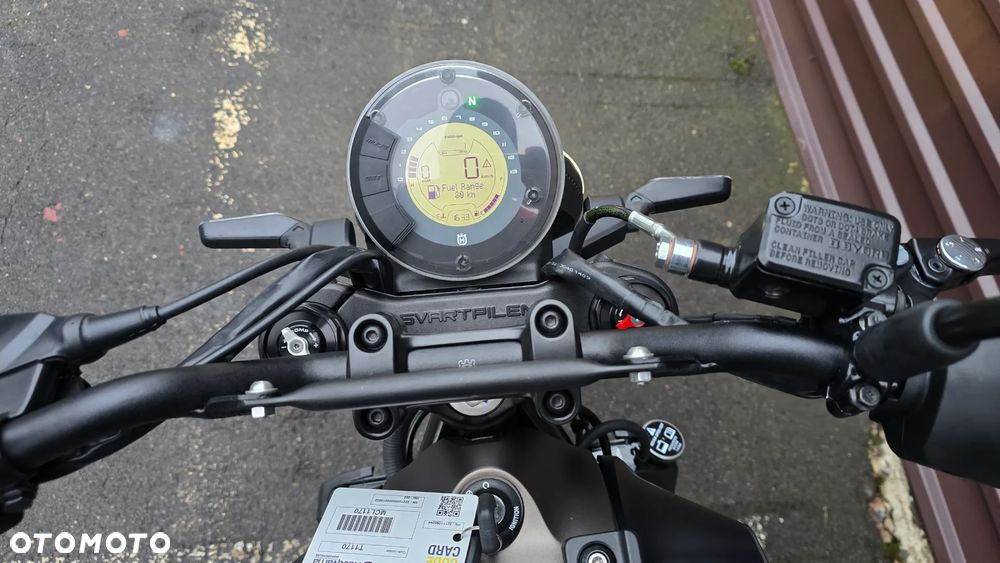 Husqvarna Svartpilen - 24