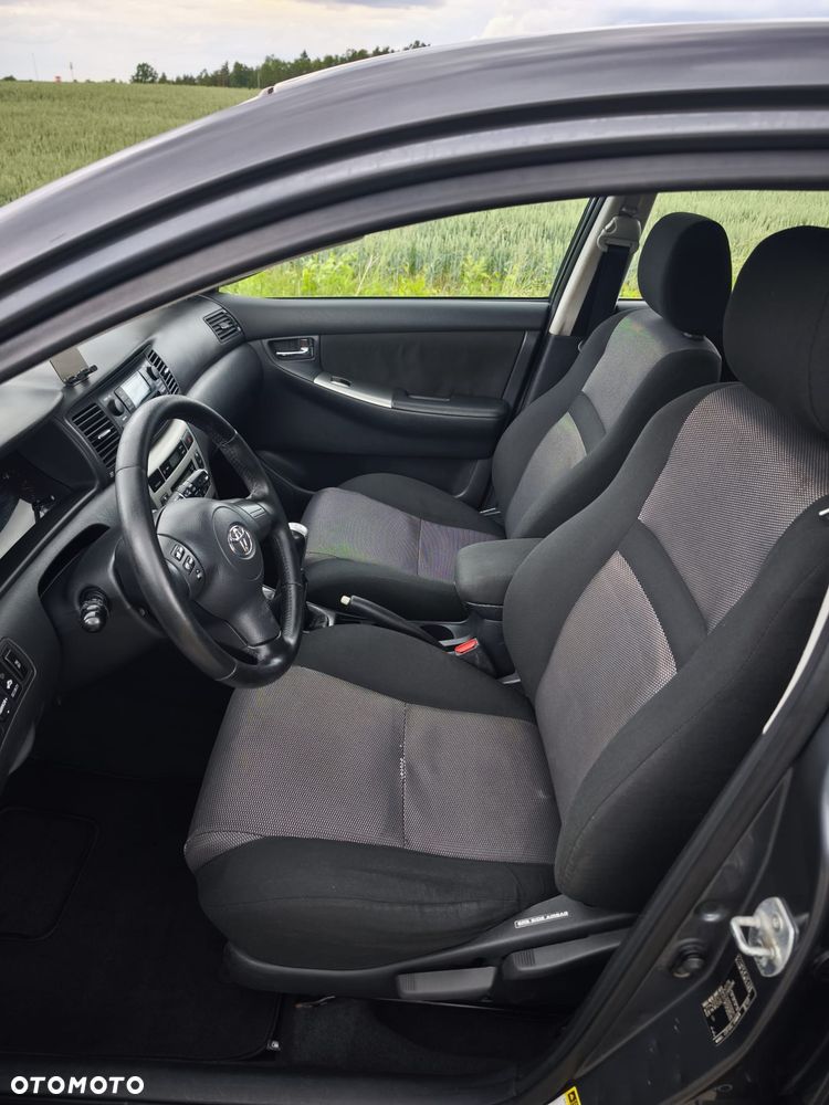 Toyota Corolla 1.4 VVT-i - 10