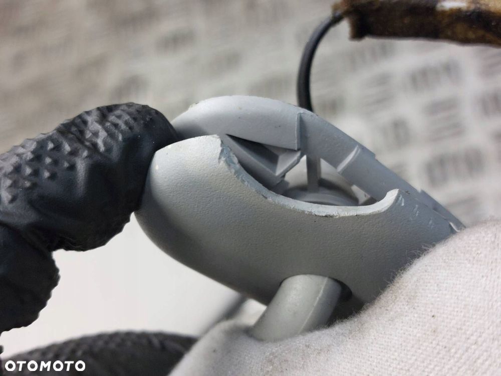 OSŁONA PRZECIWSŁONECZNA LEWA +  PRAWA TOYOTA COROLLA VERSO II - 4