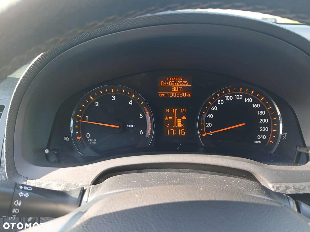 Toyota Avensis 2.0 D-4D Premium - 7