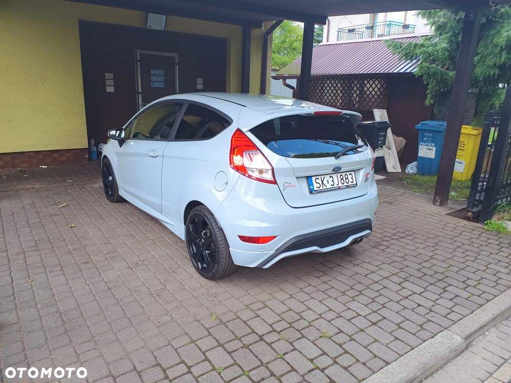 Ford Fiesta - 7