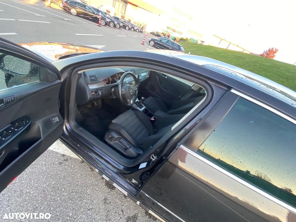 Volkswagen Passat 2.0 TDI DPF R-Line Edition - 11