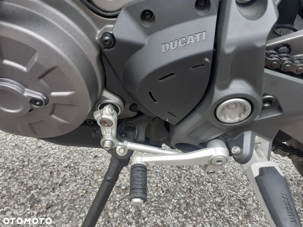Ducati Monster - 14