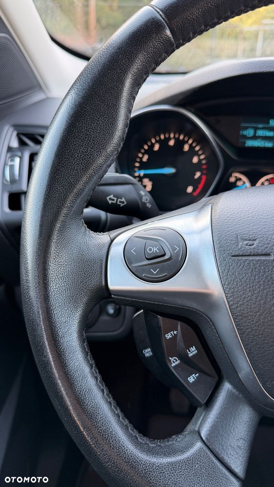 Ford Kuga 1.6 EcoBoost FWD Trend ASS - 19