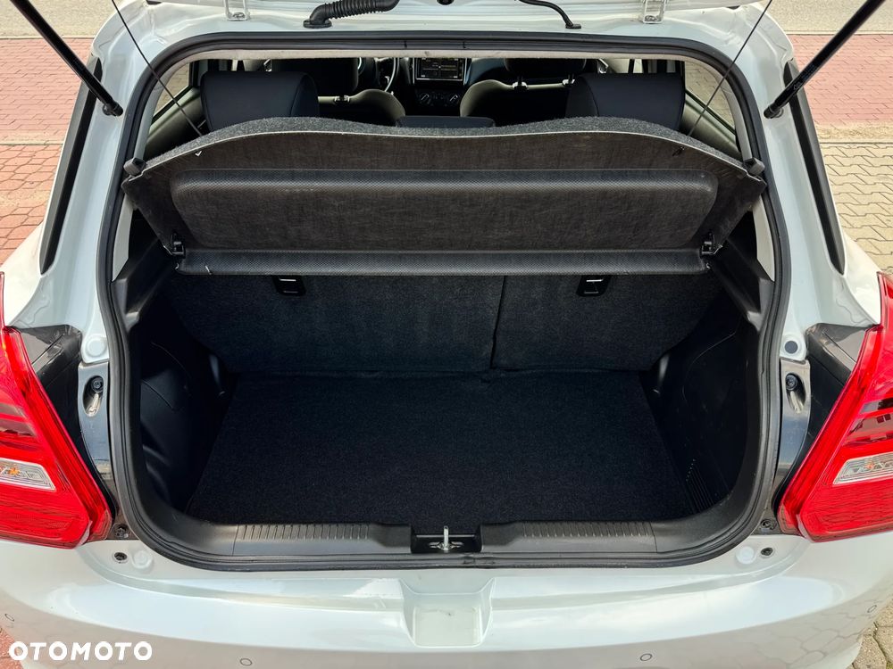 Suzuki Swift 1.2 Dualjet Hybrid Club - 11